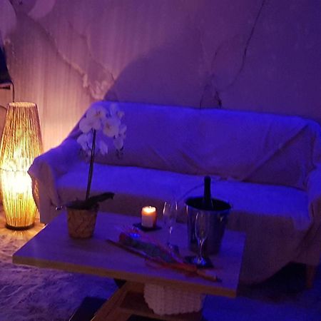 Love Room Jaccuzi Puisserguier Екстериор снимка