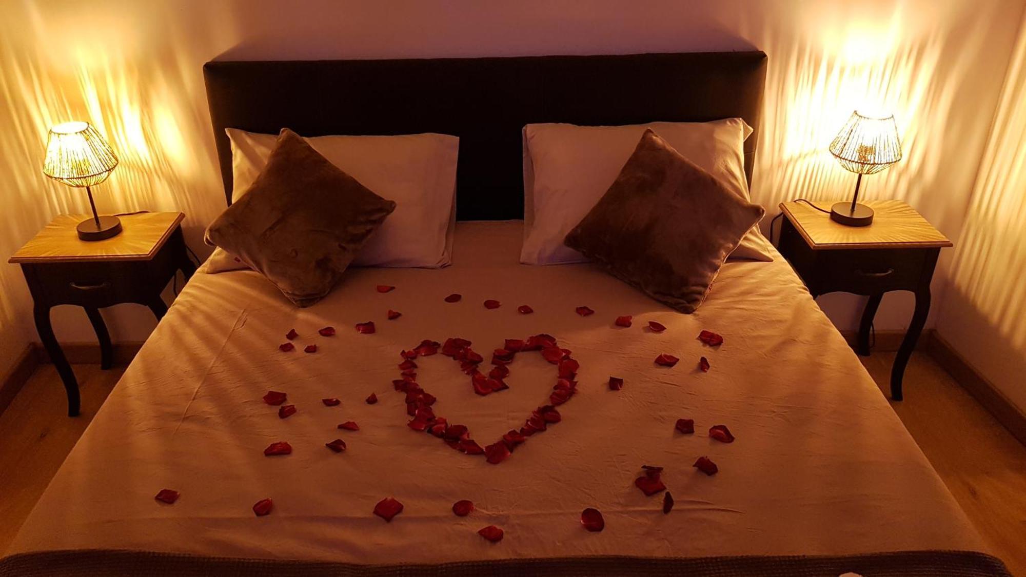 Love Room Jaccuzi Puisserguier Екстериор снимка