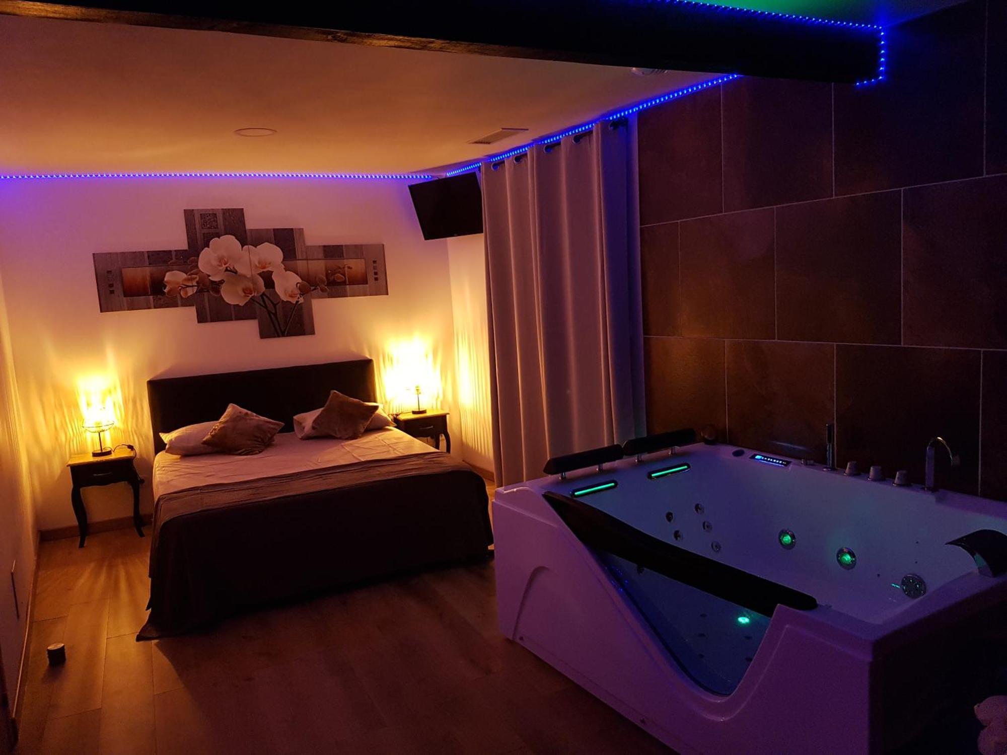 Love Room Jaccuzi Puisserguier Екстериор снимка